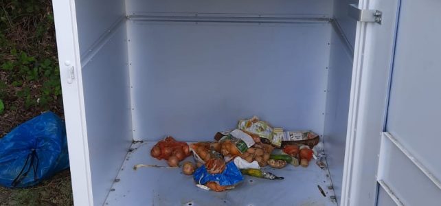 Ortsverein kämpft mit Verschmutzungen in Altkleidercontainern